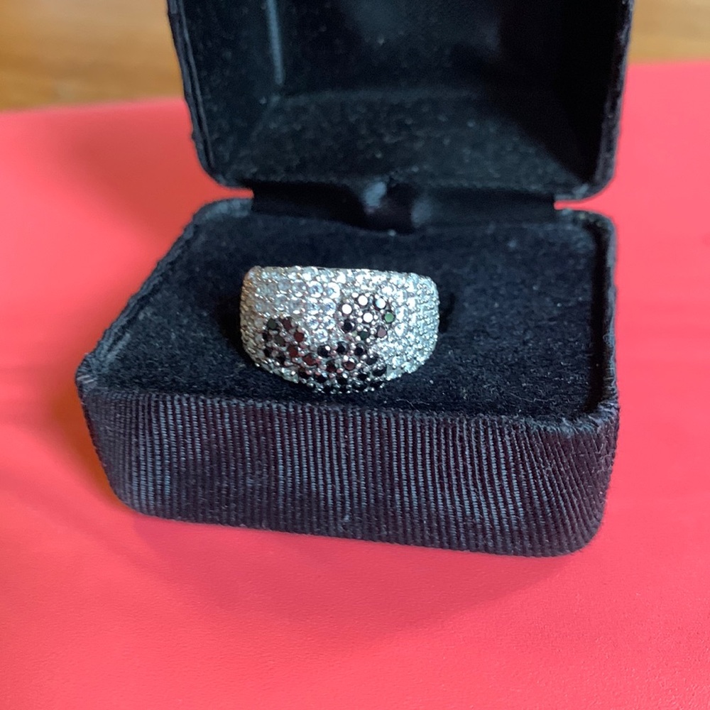 Mickey Mouse Diamoniqe ring